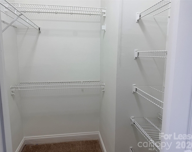 11017 Lancaster Park Drive - Photo Thumbnail 17