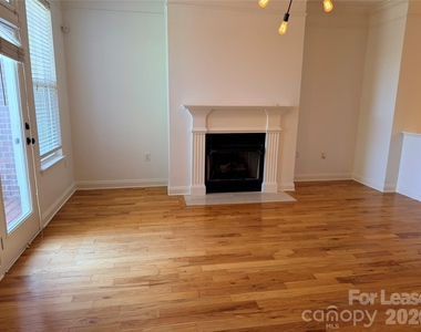 11017 Lancaster Park Drive - Photo Thumbnail 2