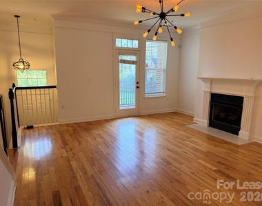 11017 Lancaster Park Drive - Photo Thumbnail 3