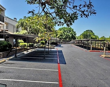 6910 Skillman Street - Photo Thumbnail 22