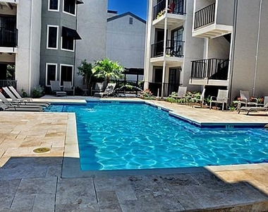 6910 Skillman Street - Photo Thumbnail 15