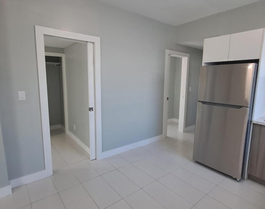 311 S J Street - Photo Thumbnail 8