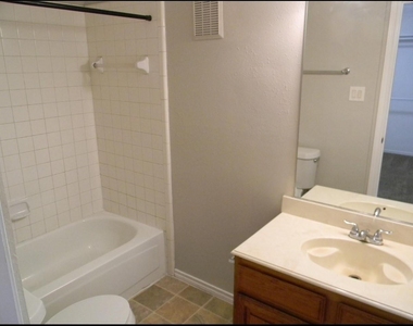 5017 Winder Court - Photo Thumbnail 9