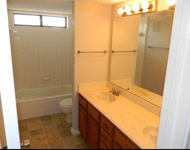 5017 Winder Court - Photo Thumbnail 11