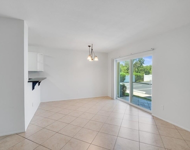 1845 Robalo Drive - Photo Thumbnail 3