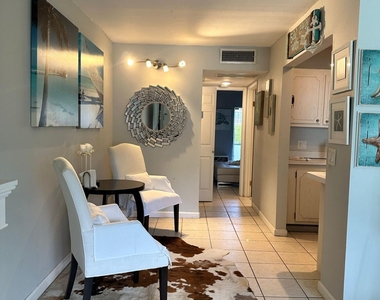 3000 Springdale Boulevard - Photo Thumbnail 6