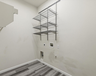 506 Hackberry Drive - Photo Thumbnail 33