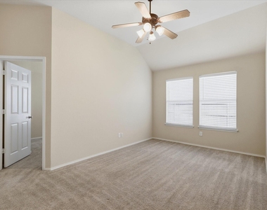 506 Hackberry Drive - Photo Thumbnail 28