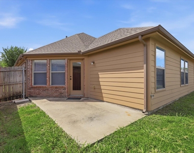 506 Hackberry Drive - Photo Thumbnail 37