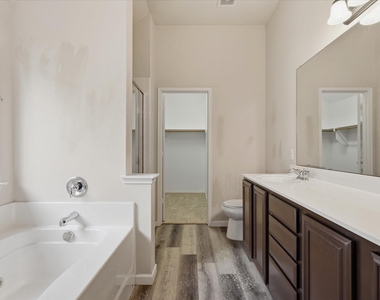 506 Hackberry Drive - Photo Thumbnail 22