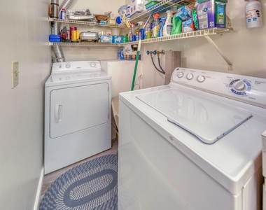 3526 La Palmas Court - Photo Thumbnail 4