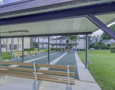 3526 La Palmas Court - Photo Thumbnail 13