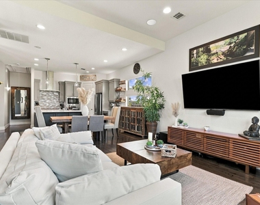 7846 Verona Place - Photo Thumbnail 10