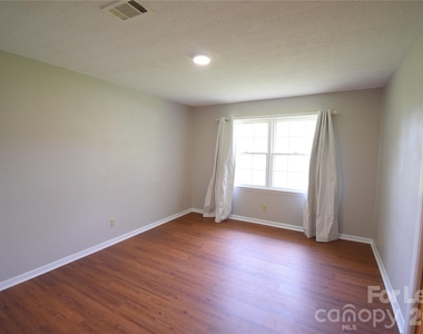 4099 Shenandoah Drive Sw - Photo Thumbnail 16
