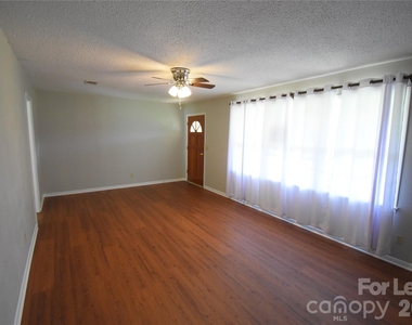 4099 Shenandoah Drive Sw - Photo Thumbnail 15