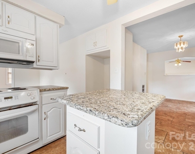35 Sumner Avenue Nw - Photo Thumbnail 12
