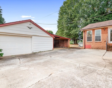 35 Sumner Avenue Nw - Photo Thumbnail 4