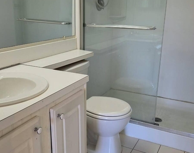 1002 Green Pine Boulevard - Photo Thumbnail 13