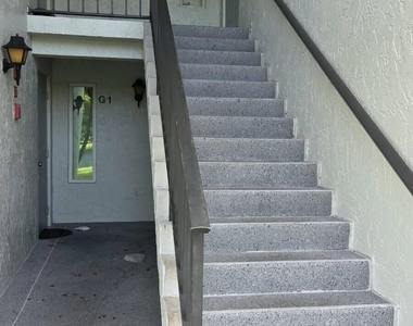 1002 Green Pine Boulevard - Photo Thumbnail 19