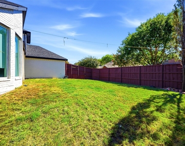 1431 Constellation Drive - Photo Thumbnail 35