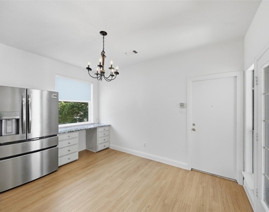 1431 Constellation Drive - Photo Thumbnail 12