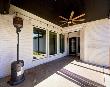 1431 Constellation Drive - Photo Thumbnail 37