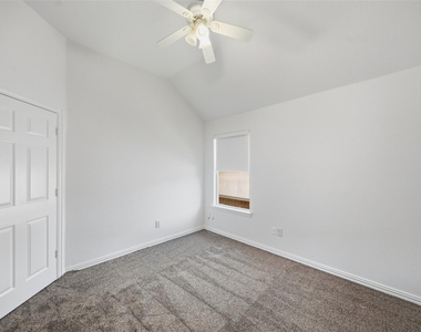 1431 Constellation Drive - Photo Thumbnail 31