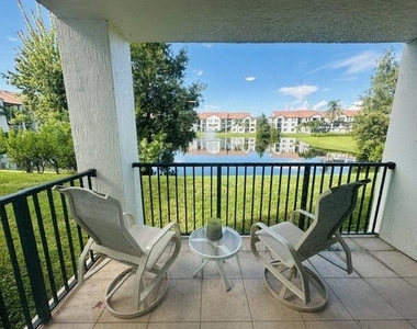 902 Villa Circle - Photo Thumbnail 1