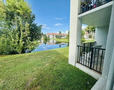 902 Villa Circle - Photo Thumbnail 17