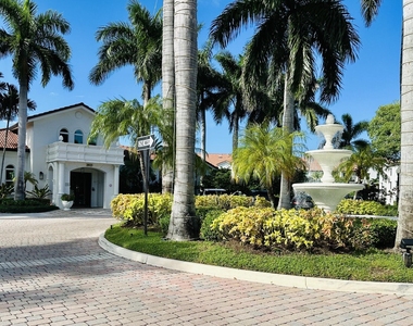 902 Villa Circle - Photo Thumbnail 25