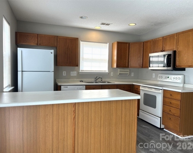 7699 Petrea Lane - Photo Thumbnail 1