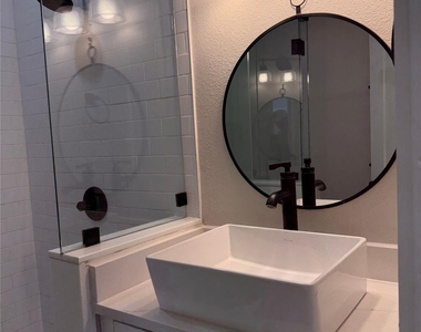 4112 Junius Street - Photo Thumbnail 14