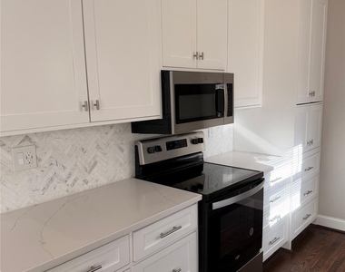 4112 Junius Street - Photo Thumbnail 9