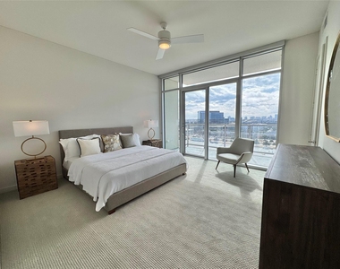 6911 Cowboys Way - Photo Thumbnail 15