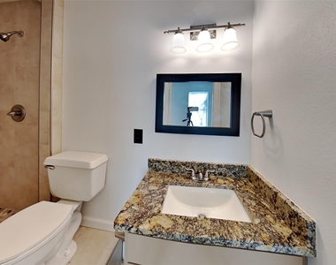 3604 Baldwin Avenue - Photo Thumbnail 11