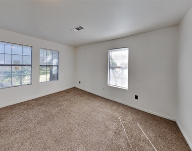 3604 Baldwin Avenue - Photo Thumbnail 10