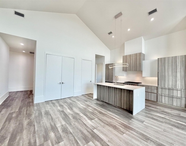 3525 Normandy Avenue - Photo Thumbnail 1