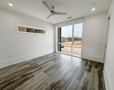 3525 Normandy Avenue - Photo Thumbnail 8