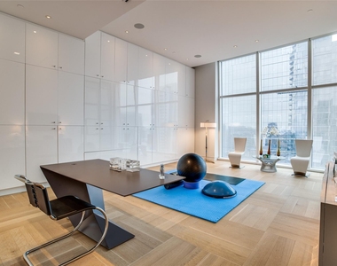 1918 Olive Street - Photo Thumbnail 29