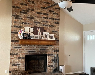2414 Palo Alto - Photo Thumbnail 2