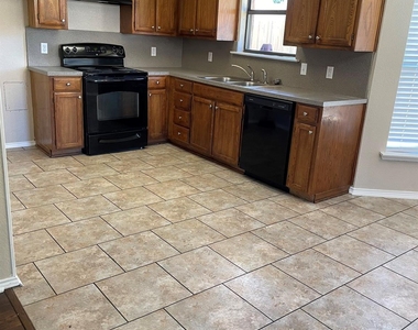 2414 Palo Alto - Photo Thumbnail 3