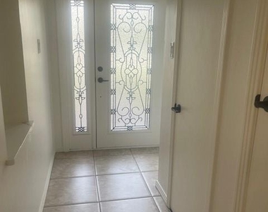 315 S Baker Street - Photo Thumbnail 8