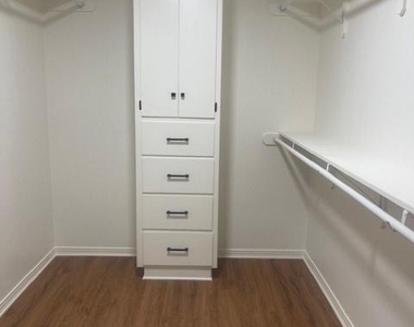 315 S Baker Street - Photo Thumbnail 17