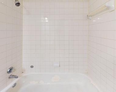 5210 Welbeck Court - Photo Thumbnail 16