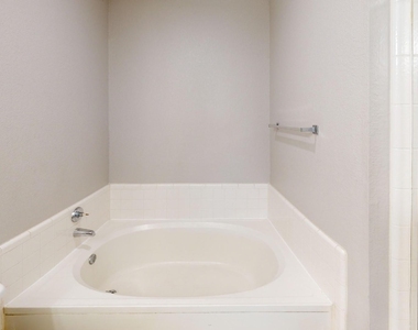 5210 Welbeck Court - Photo Thumbnail 13