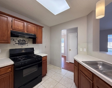 5210 Welbeck Court - Photo Thumbnail 7