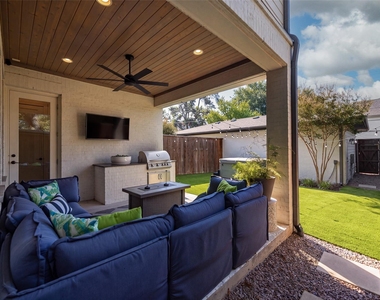 5622 Matalee Avenue - Photo Thumbnail 3