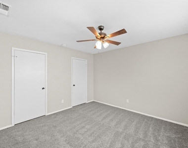 2001 San Jacinto Drive - Photo Thumbnail 25