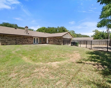 2001 San Jacinto Drive - Photo Thumbnail 28