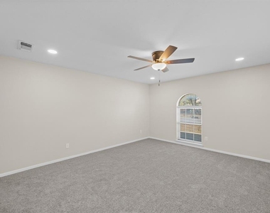 2001 San Jacinto Drive - Photo Thumbnail 13